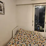 Appartement Petit Proche Metro Alesia